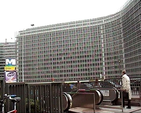 Berlaymont Building (Brussels, 1967) | Structurae