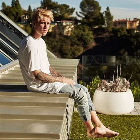 Best Justin Bieber Platinum Blonde Hairstyles
