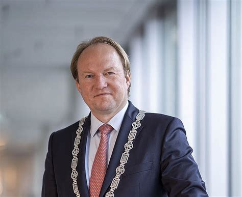 Hein Van Der Loo Voorgedragen Als Nieuwe Burgemeester Almere Nrc