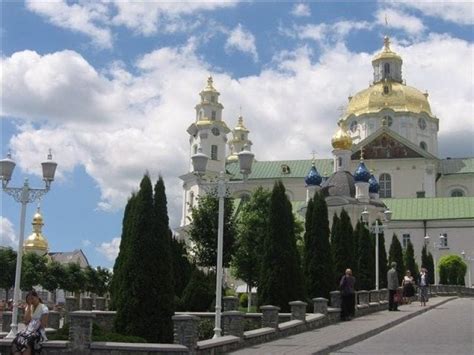 храмы Почаева — Почаевская лавра