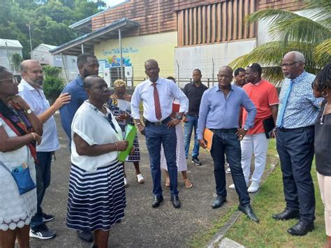 Ary Chalus En Visite Dans Deux Lyc Es De Grande Terre