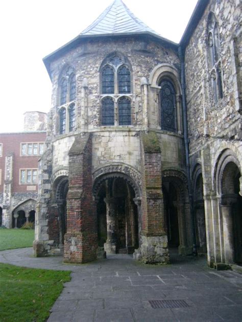Solve Canturbury Cathedral Kent Uk 6 Jigsaw Puzzle Online With 12 Pieces