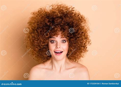 Close Up Photo Beautiful Foxy She Her Wear No Clothes Nude Lady Curls Fashion Procedure Stylist