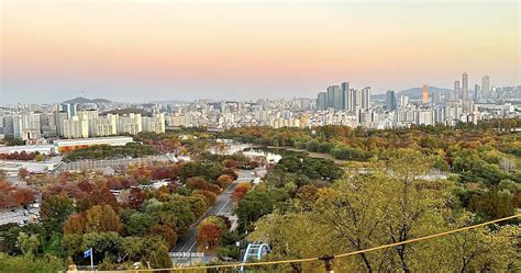 Autumn in Seoul: Top 9 Places to Visit (+ What to Expect)