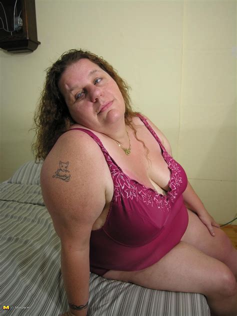 Big Mature Mama Playing With Her Toy Porn Pictures Xxx Photos Sex Images Pictoa