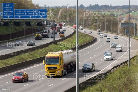 도 교통입니다 영국 M25 고속도로 M25 고속도로에 대한 스톡 사진 및 기타 이미지 M25 고속도로 거리 고속도로