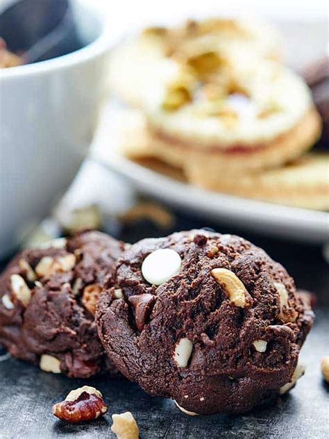 Double Chocolate Chip Cookies W Cashews Pecans