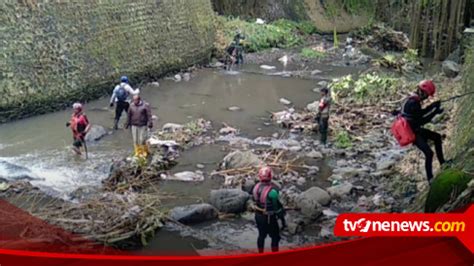 Hari Kedua Pencarian Balita Hanyut Di Karangploso Malang Tim Sar