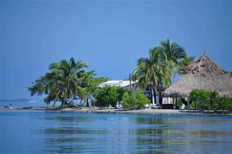 Tolú and Coveñas Sucre How to get Camping and restaurants