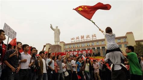 Chinese protest Japan's island claim | CBC News