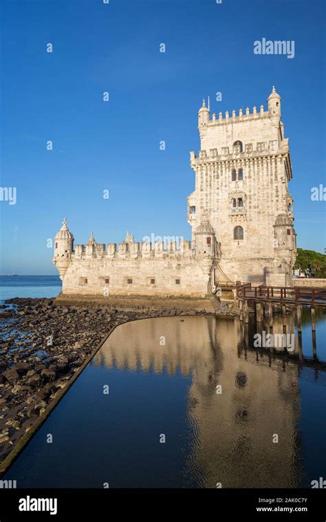 Vista De La Histórica Torre Del Belem Del Siglo Xvi Torre De Belem