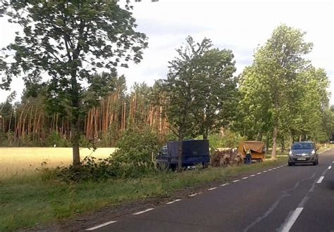 Obraz Zniszczenia Po Burzach Kurier Poranny