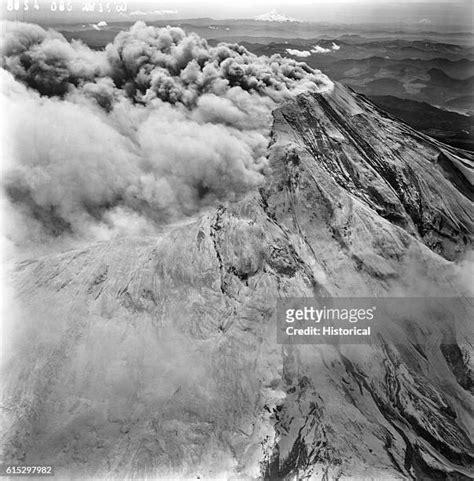 Mount St Helens Location Photos And Premium High Res Pictures Getty