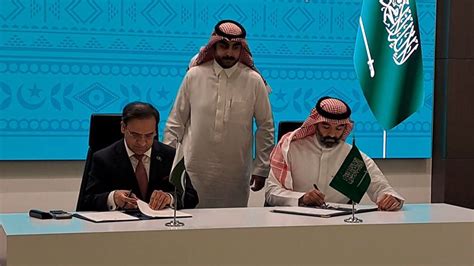 Pakistan Saudi Arabia Sign Mou In Field Of Information Technology