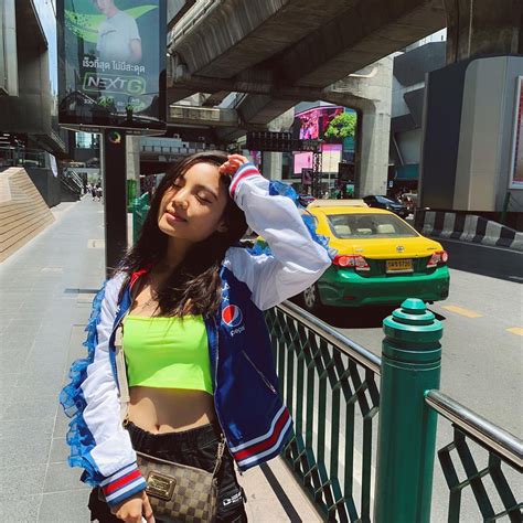 Hot vlogger đời đầu Huyme bị tố cắm sừng bạn gái đối tượng hẹn hò mới là cô nàng sexy nhưng