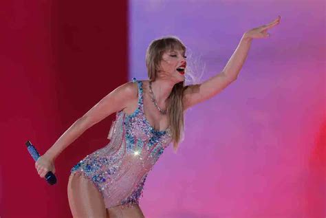 Se Desborda La Emoción En El Primer Show De Taylor Swift En La Ciudad De México El Sur