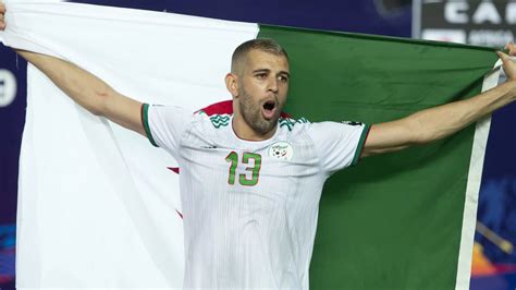 الجزائري إسلام سليماني كأس إفريقيا صعبة وأرشح المغرب لنيل اللقب