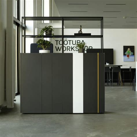 Floor Mounted Office Divider Endless Standard As Free Standing