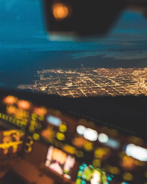 Las Vegas from the B77W Cockpit! : r/aviation