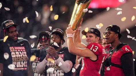 Uga Holding Parade Dawg Walk To Celebrate Big Win Over Tcu