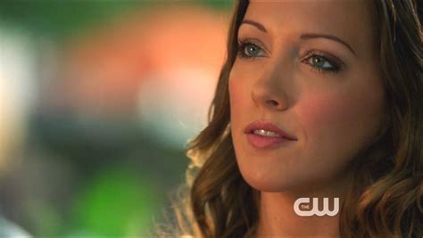 Katie Cassidy Arrow Season 1