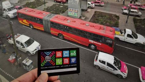 Te decimos cómo puedes obtener gratis la nueva tarjeta del Metro