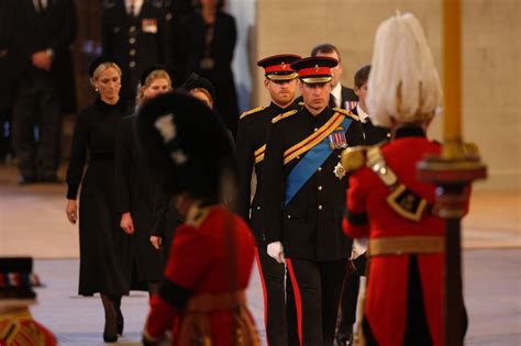 Внуки почтили память своей бабушки.: ru_royalty — LiveJournal