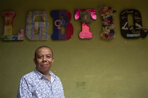 Guatemala tendría su primer diputado abiertamente gay AP News