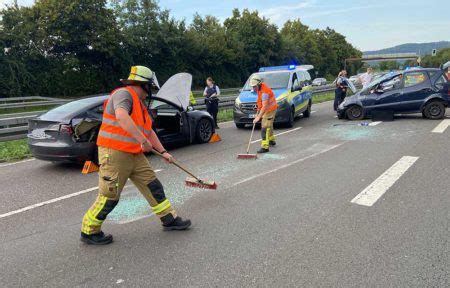 Weinheim A Klasse überschlägt sich auf Bundesstraße 38 Viernheim Online