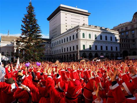 La Carica Dei Babbi Natale Arriva In Centro Oggi Attesi Oltre Mille