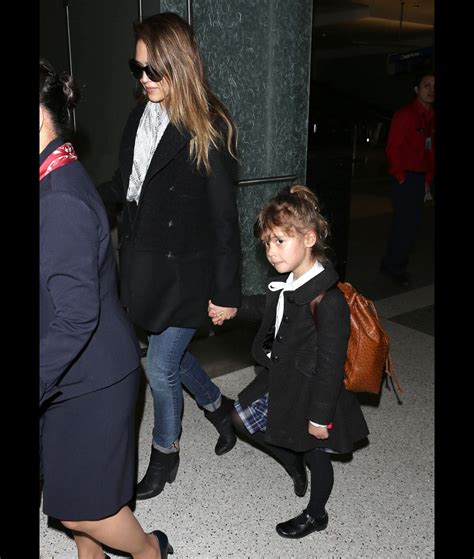 Photo Jessica Alba Et Sa Fille Honor Sortent De L A Roport De Los