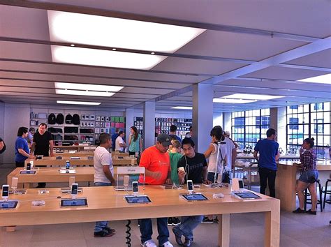 Apple Iphone 5: Apple Store Appointment Pasadena