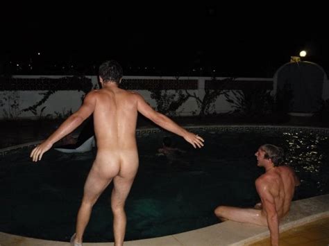 Gay4Straight 2 X PICS Straight SCALLY FRAT Dudes Caught Naked