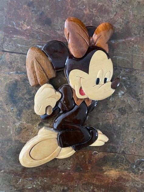 Walt Disneys Minnie Mouse Wooden Wall Plaque Fifeco Marketplace