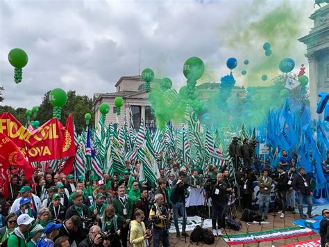 La Cisl Piemonte Alla Manifestazione Cgil Cisl Uil Di Milano Del