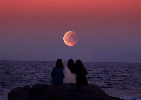 Qu est ce que la pleine lune en Verseau du 22 août te réserve