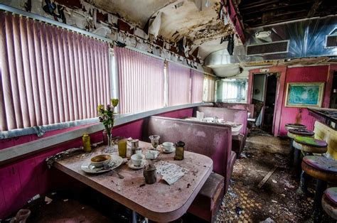 Abandoned Diner III landscape - Etsy