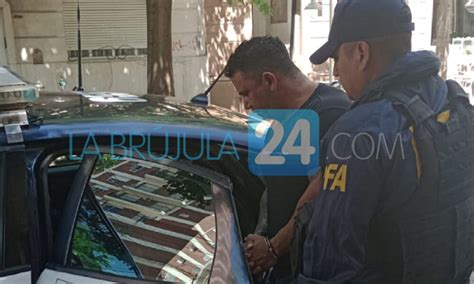 Así trasladaban a Suris a una dependencia policial La Brújula 24