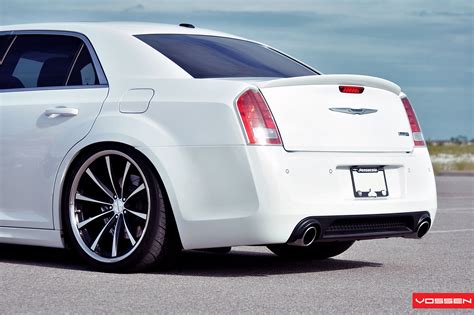 White Chrysler 300 Customized for Royal Look — CARiD.com Gallery