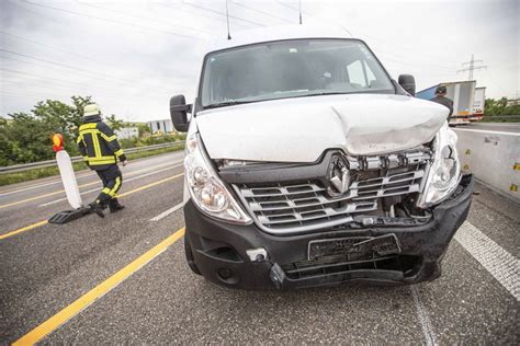 Kurzzeitige Vollsperrung Nach Unfall