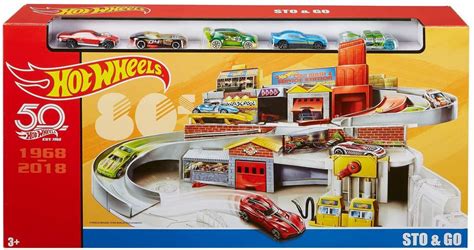 Hot Wheels Throwback Sto Go Playset