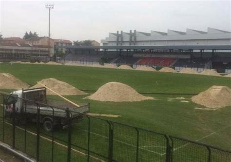 Lo Stadio Mari Si Trasforma Nel Campo Del Palio Di Legnano Legnanonews