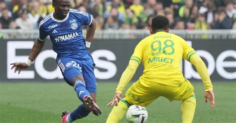 Ligue 1 Racing Marvin Senaya En Boulet De Canon