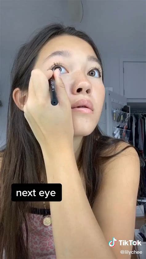 Lily Chee Tiktok Video ลุคการแต่งหน้า ศิลปะการแต่งหน้า ไอเดียการแต่งหน้า