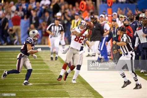 902 Mario Manningham Photos & High Res Pictures - Getty Images