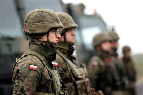 Photos: A large military force on the Reykjanes Peninsula - Iceland Monitor