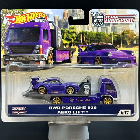 Hot Wheels Race Day Porsche Chase Edition