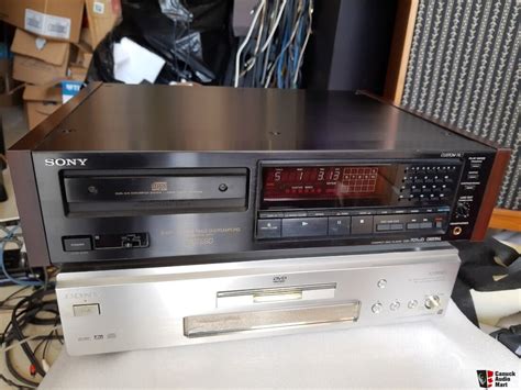 Sony Cdp Esd Hi End Cd Player Photo Canuck Audio Mart