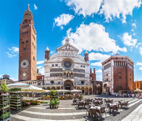 Città Darte Della Lombardia Avion Tourism