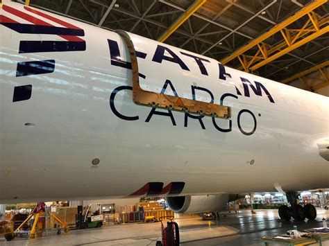 LATAM CARGO RECEBE PRIMEIRO CARGUEIRO CONVERTIDO InCargo News